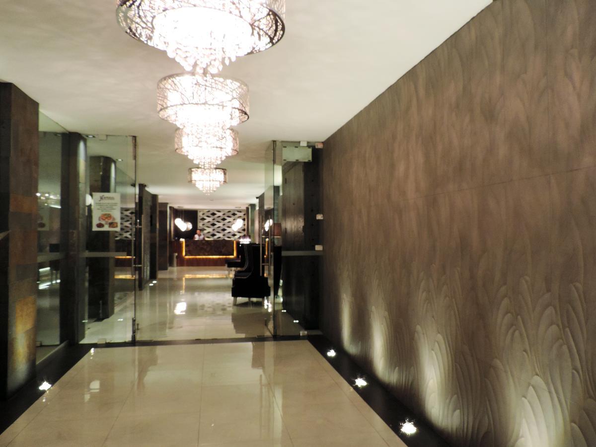 Hotel Senorial Platino Leon Exterior photo